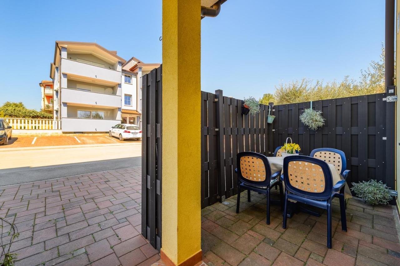 Bozica House With Apartments Murine Exterior foto