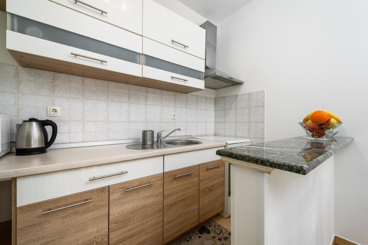 Bozica House With Apartments Murine Exterior foto
